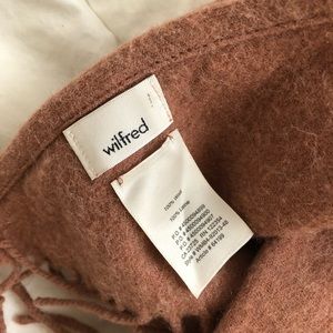 Aritzia Wilfred 100% Wool Scarf